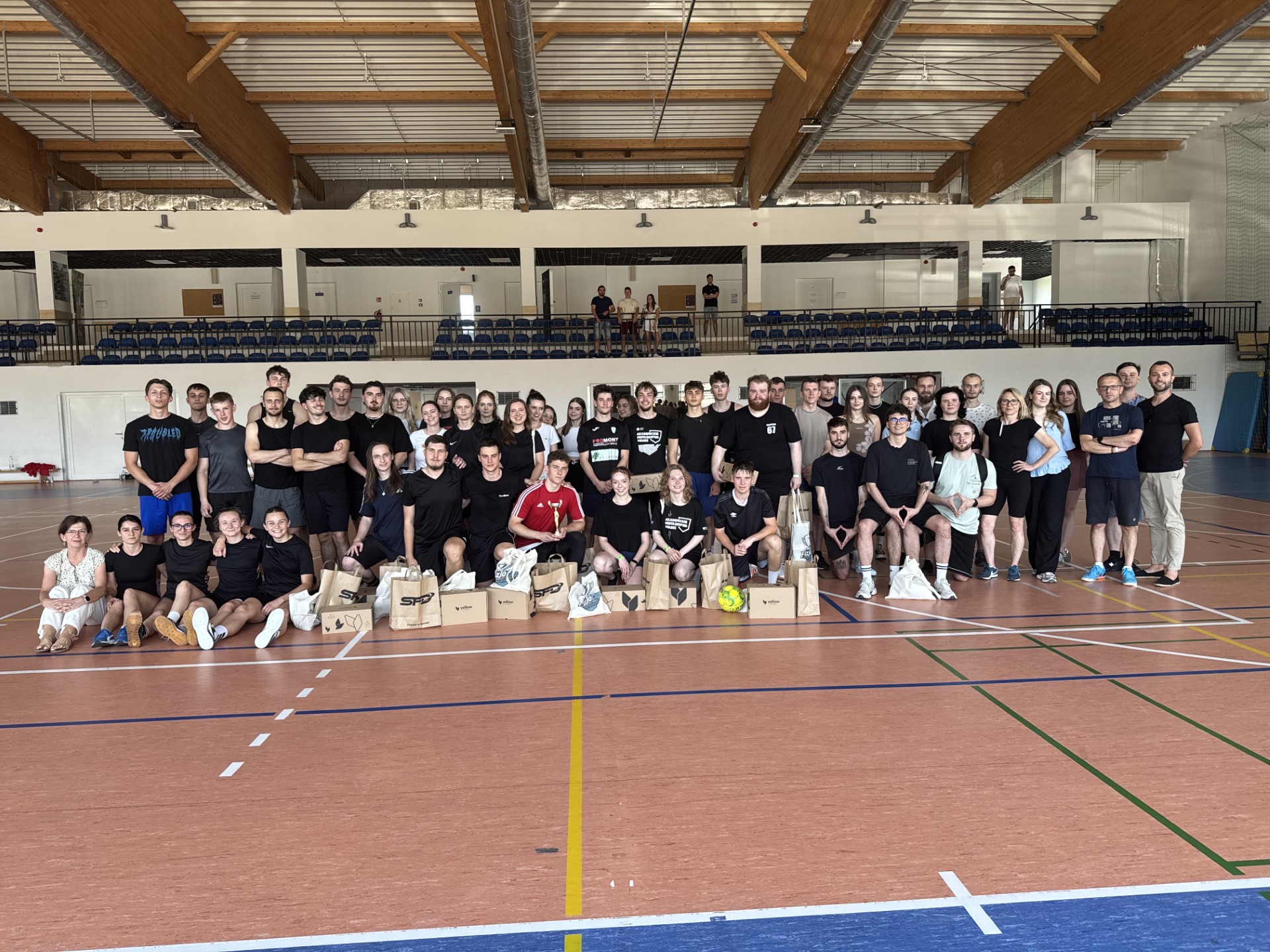 Wspieramy edukację - współpraca z uniwerytetem rzeszowskim wydziałem fizjoterapii yellowSPORT